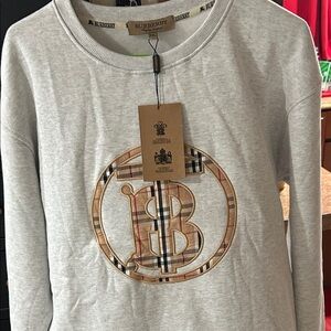 😉😉😉Luxury Light Gray Crewneck Sweatshirt.🔥🔥🔥